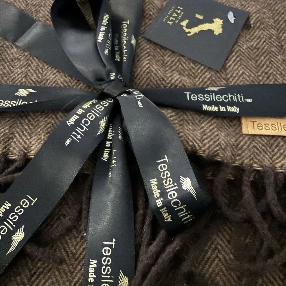 Italian Cashmere Wool Tessilechiti Scarf Made In Italy Brand NWT In Gift Box